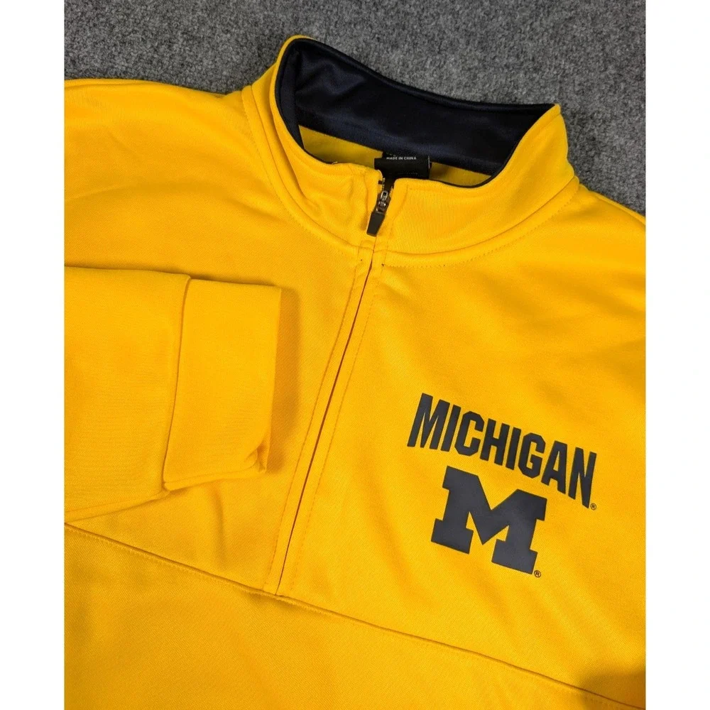 Michigan Wolverines 1/4 Zip Fleece Sweater Mens 2XL Yellow Colosseum GO BLUE NWT - Picture 1 of 7